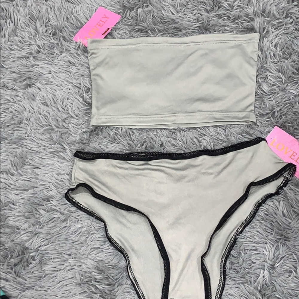 Bathing suit